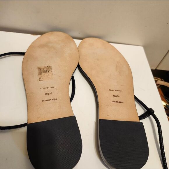 NIB Tory Burch "Capri" Black 100% Leather Lace-Up Flat Sandals Sz.6.5 Ret.$300 - Picture 9 of 11